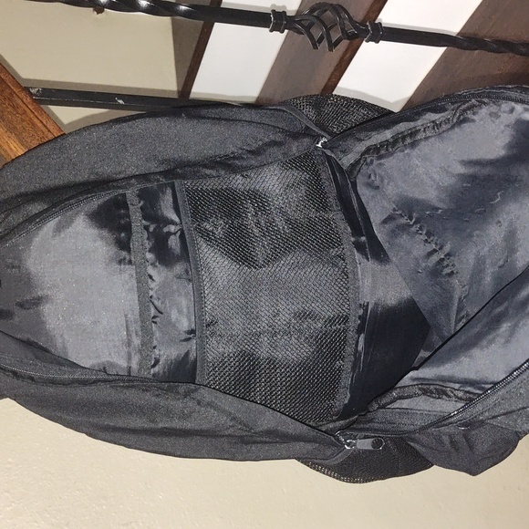 Backpack 🎒 - Picture 3 of 8